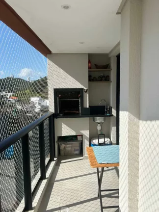 Imagem Apartamento mobiliado com 2 dormitórios sendo 1 suíte e 1 vaga de garagem na Praia Brava - Itajaí