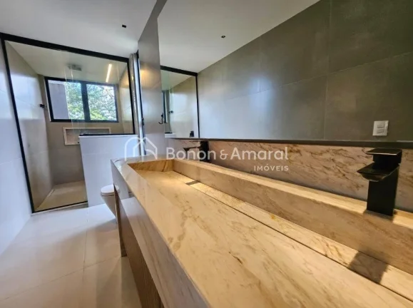 Imagem ...#34;Imóvel Exclusivo no Condomínio Chácara Flora em Valinhos: Sobrado com 3 Suítes, Piscina e Vista para a Mata...#34;