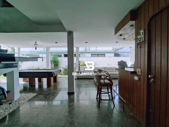 Imagem ENSEADA- NA QUADRA DA PRAIA , MAGNÍFICA CASA IMPECÁVEL , 04 VAGAS DE GARAGEM.