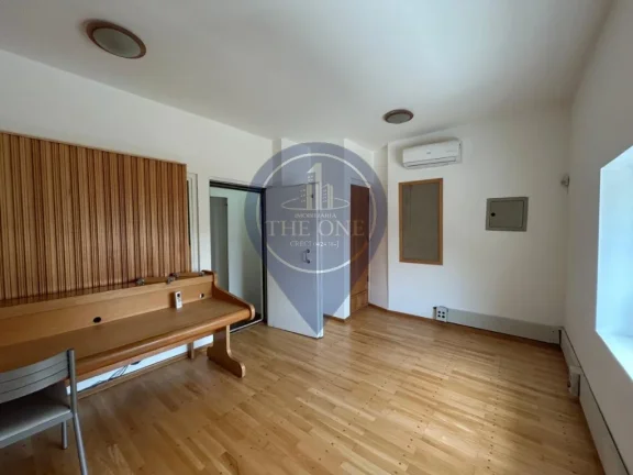 Imagem Imperdível! Casa à venda na Vila Mariana, São Paulo-SP, com 8 quartos, 1 suíte, 3 banheiros, 2 vagas de garagem e 200m².