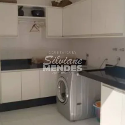 Imagem Magnífica casa com 4 suítes ( sendo 1 master e duas com closet)