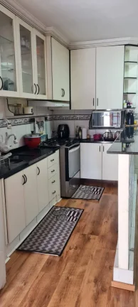 Imagem Sobrado 3 dormitorios 4 vagas troco por casa ou Apto Menor Valor