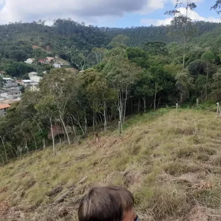 Imagem VENDO ESTE TERRENO EM AREA NOBRE DA CIDADE - NOVA FRIBURGO.