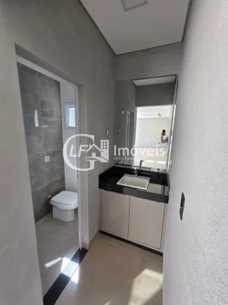 Imagem Casa à venda na Vila Vilas Boas: 3 suítes, 2 salas, 5 banheiros, vagas de garagem, 250m². Confira já!