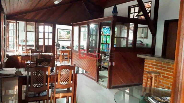 Imagem Casa com 3 dormitórios à venda, 250 m² por R$ 2.600.000 - Centro - Cabo Frio/RJ