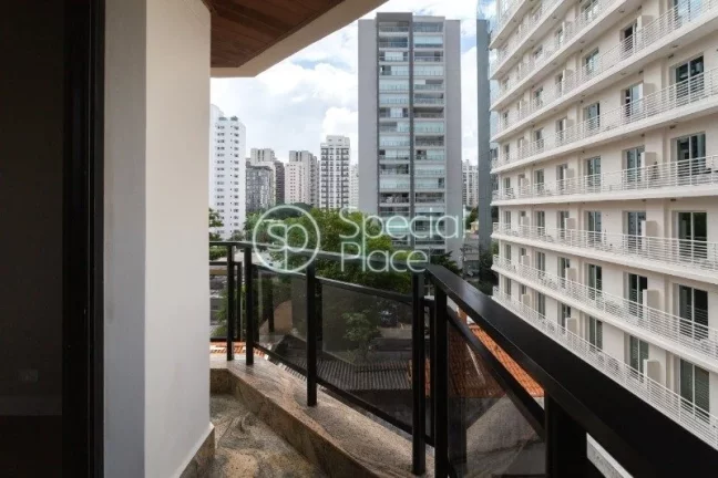 Imagem Valor: R$ 1.440.000,00 Condomínio: R$ 2.000,00 Iptu: R$ 900,00 114 metros 3 dormitórios 1 suíte 3...