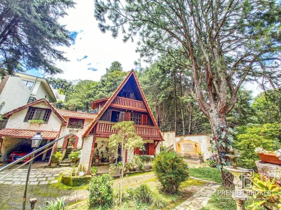 Imagem Casa à venda, 137 m² por R$ 780.000,00 - Cascata dos Amores - Teresópolis/RJ