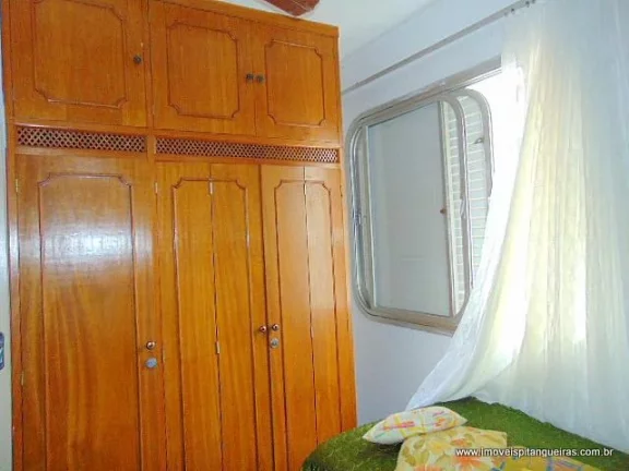 Imagem Pitangueiras - Uma quadra do mar - 135 m² úteis - Garagem.