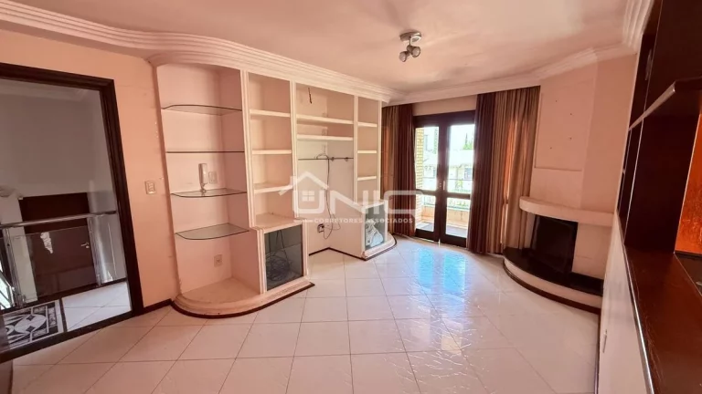 Imagem Casa Suite Master + 1 Suite + 4 Quartos - Bairro Bancarios