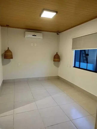 Imagem Casa alto padrão com 3 dormitórios sendo 1 suíte e garagem ampla em Balneário Camboriú