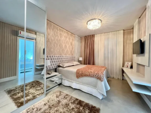 Imagem Casa em Condominio 6 Dormitórios - Bairro Zona Nova