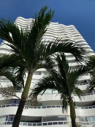 Imagem A 5ª Avenida Imóveis selecionou essa raríssima unidade no cobiçado YACHT PRIVILEGE Ladeira da Barra 1/4 (suite), lavabo varandão, 63,00m², vista mar
