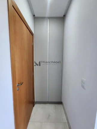 Imagem Casa Térrea Alto Padrão no Portal do Sol Golfe Clube Goiânia