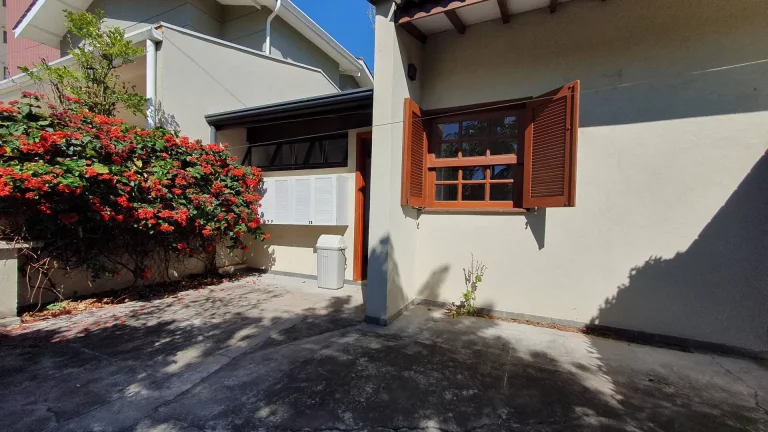 Imagem Casa em Condomínio com 3 Quartos (1 suíte) no Parque da Hípica em Campinas