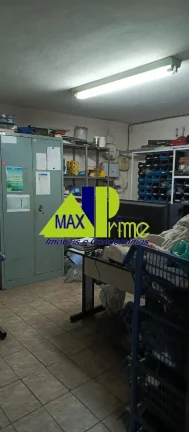 Imagem Galpão Comercial à Venda na Vila Ré, São Paulo-SP: 5 Salas, 4 Banheiros, 8 Vagas de Garagem, 782m² de Área.