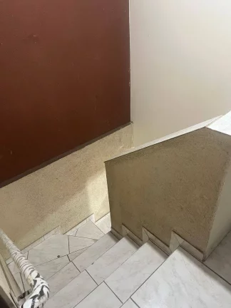 Imagem Sobrado no Vitória Regia - CIC - Próximo a Bosch - R$300 mil