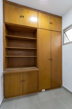 Imagem Apartamento 113M², 3Q, 1 Suíte, 2 Banheiros, 2 Vagas, Varanda, Salão de Festas, Playground, Fechadura Eletrônica, Banheiro de Serviço.