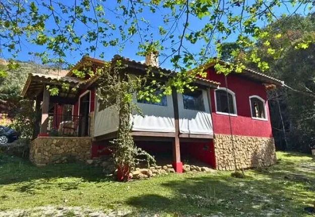 Imagem Aconchego em Gonçalves: Suítes com Jacuzzi e Alma Mineira