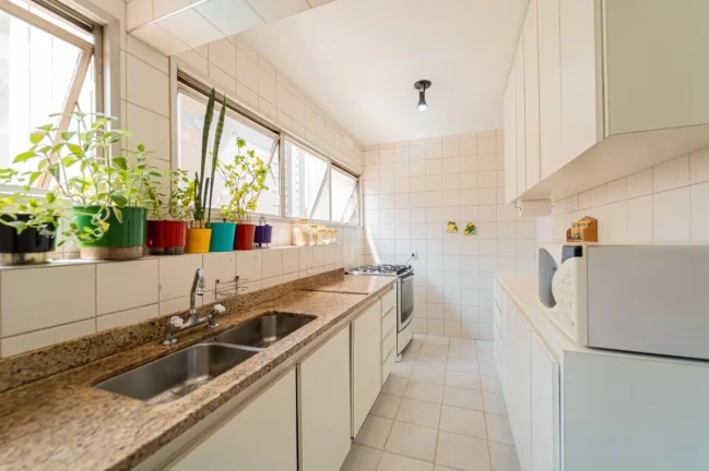 Imagem Apartamento Rua Tabapuã - 121M², 3 Dorms, 1 Suíte, 2 Vagas Cobertas e Livre, Piscina, Academia, Churrasqueira.