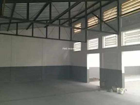 Imagem Galpão com 379m2 no Interlagos