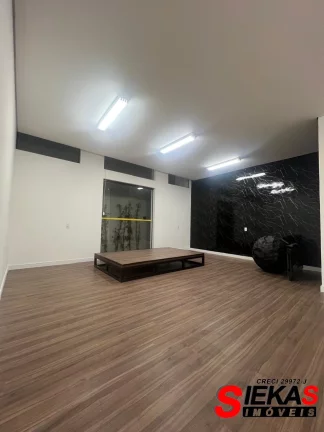 Imagem Salão comercial de 120m² para locação no Tatuapé, São Paulo-SP: ideal para o seu negócio!