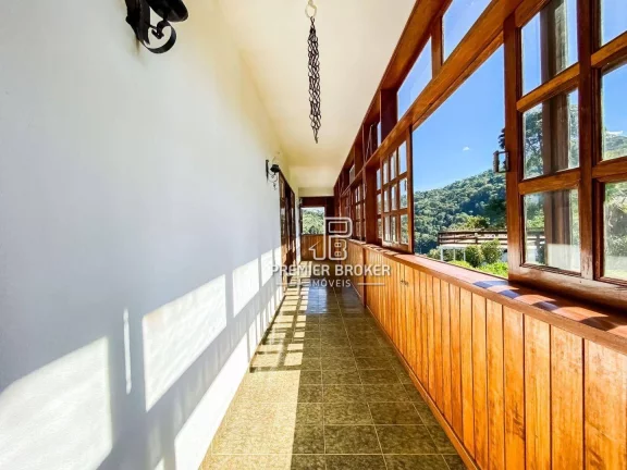 Imagem Casa à venda, 304 m² por R$ 900.000,00 - Quinta da Barra - Teresópolis/RJ
