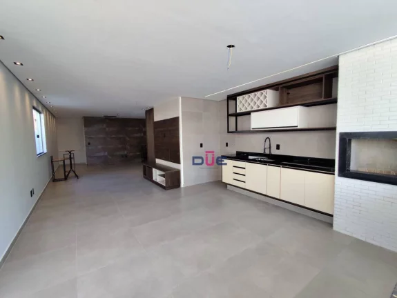 Imagem Casa com 4 suítes, 2 vagas paralelas, piscina com deck à venda, 290 m² por R$ 1.940.000 - Boqueirão - Santos/SP