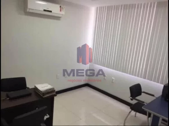 Imagem Sala Comercial com 40m2, reformada, piso em porcelanato, 2 ar condicionados SPLIT, rebaixamento de g