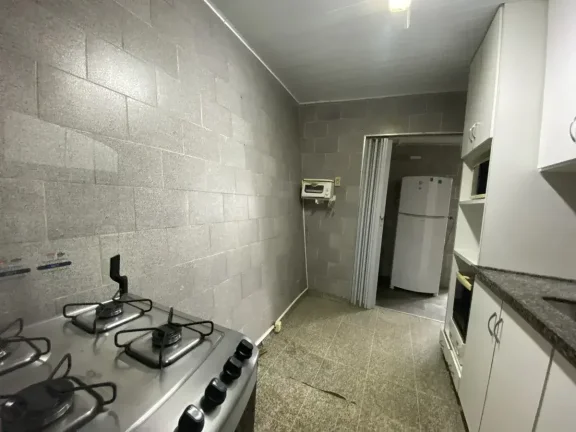 Imagem Espetacular Casa com 5 Dormitórios, Jardim Encantador e Pomar Privativo – Localização Privilegiada!
