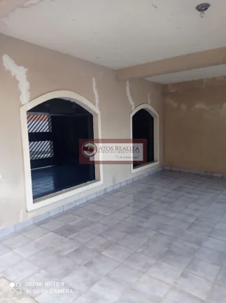 Imagem PORTUNIDADE EXCLUSIVA NA CIDADE DUTRA. Vendo uma casa Assobradada na Cidade Dutra, Próximo ao bolsão de Interlagos. São 3 Dormitórios, sendo 1 Suíte, varanda com vista para a represa, 4 vagas de garagem, Sala 2 ambientes, copa e Cózinha, Área Gourmet com 