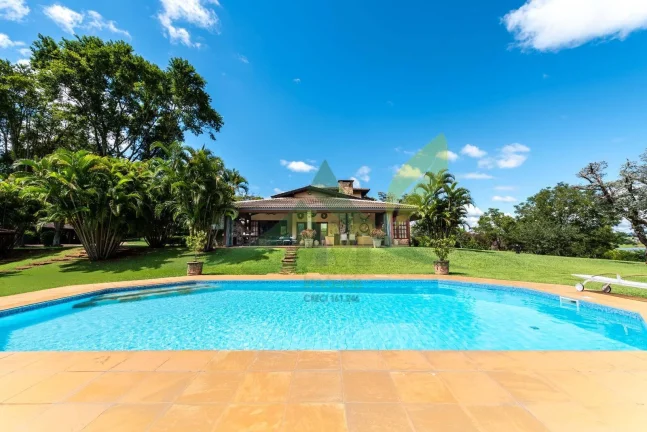 Imagem Propriedade Excepcional em Piracaia: Luxo e Natureza ao Seu Alcance