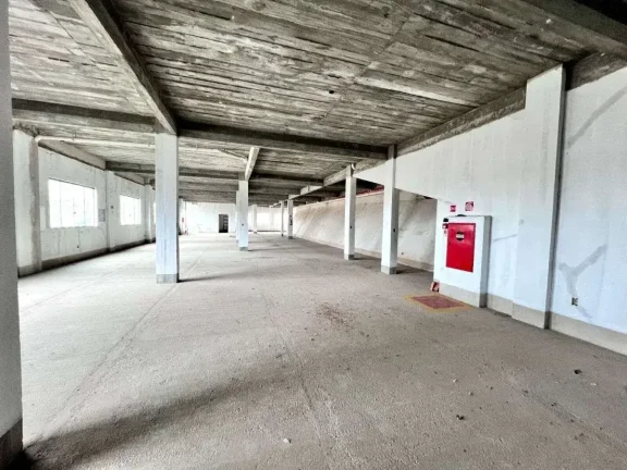 Imagem Loja para alugar em Barbacena, Grogotó, 682m2