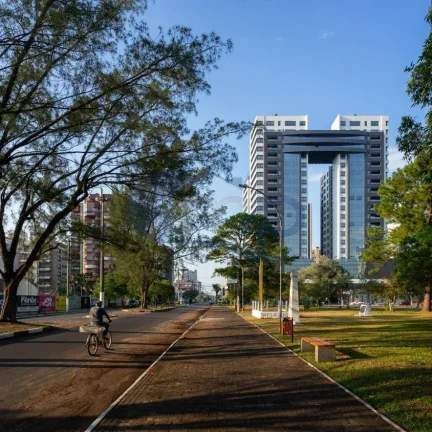 Imagem Apartamento á venda com 2 dormitórios no centro de Torres/RS
