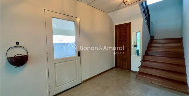 Imagem ...#34;Elegância e Conforto em Cada Detalhe: Sobrado de Alto Padrão em Condomínio Exclusivo...#34;