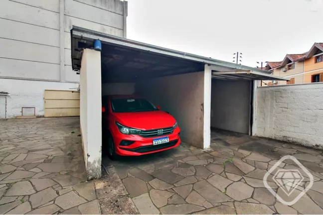 Imagem Apartamento reformado com muito charme na Otto Niemeyer, Zona Sul de Porto Alegre

Brilhante Imóvei...