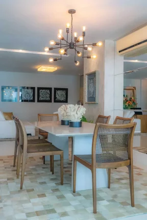 Imagem Apartamento frente mar pronto pra morar! Com 3 suítes e 4 vagas de garagem na Praia Brava - Itajaí