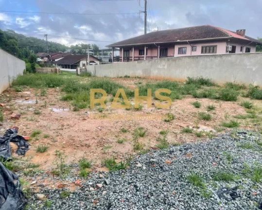 Imagem Terreno Plano à venda no Bairro Paranaguamirim em Joinville por R$450.000,00 Terreno com área tota...
