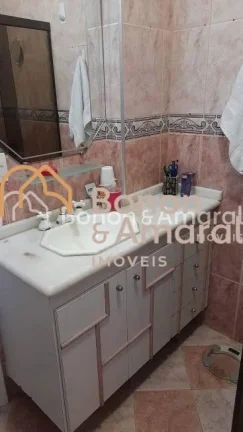 Imagem Apartamento à venda em Campinas próximo à Lagoa do Taquaral.
Possui 3 quartos sendo 1 suíte, var...