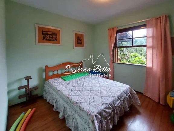 Imagem Casa com 3 dormitórios à venda, 174 m² por R$ 1.300.000,00 - Albuquerque - Teresópolis/RJ