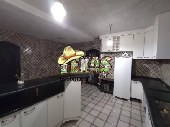 Imagem VENDE-SE SOBRADO NA REGIÃO DO PARQUE DAS PAINEIRAS