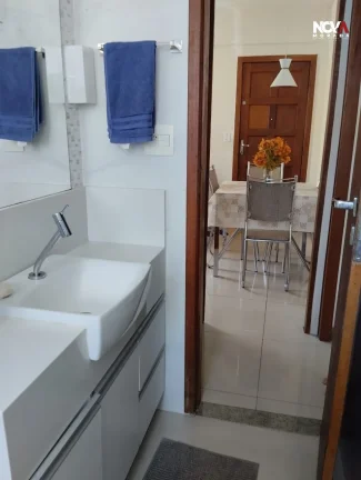 Imagem Localizado em um condomínio fechado em Coqueiral de Itaparica, Vila Velha, este apartamento de 2 qu...