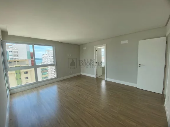 Imagem Apartamento com 4 suítes à venda no Centro de Balneário Camboriú/SC