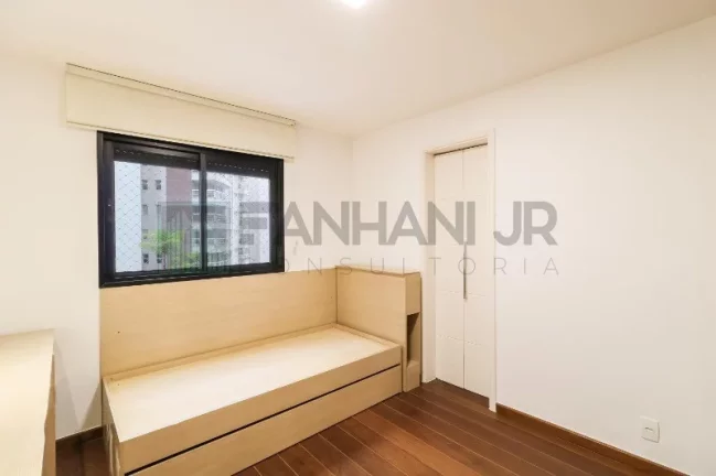 Imagem Apartamento de luxo para locação no Itaim Bibi, São Paulo-SP: 3 quartos, 3 suítes, 3 salas, 4 banheiros, 3 vagas e 172m².