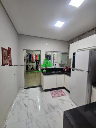 Imagem Casa para Venda em Limeira, Jardim dos Jequitibás, 3 dormitórios, 1 suíte, 1 banheiro, 1 vaga