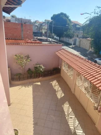 Imagem Sobrado com 3 dormitórios à venda, 255 m² por R$ 800.000,00 - Vila Júlia - Poá/SP