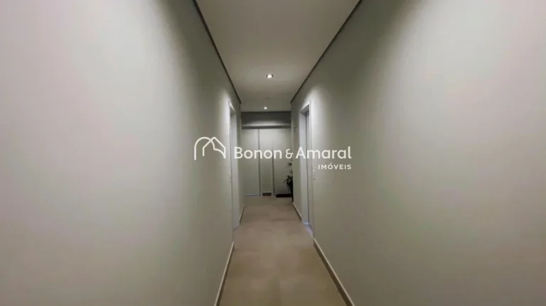Imagem Apartamento novinho à venda em Valinhos, no Condomínio Carlos Gomes, com localização estratégic...