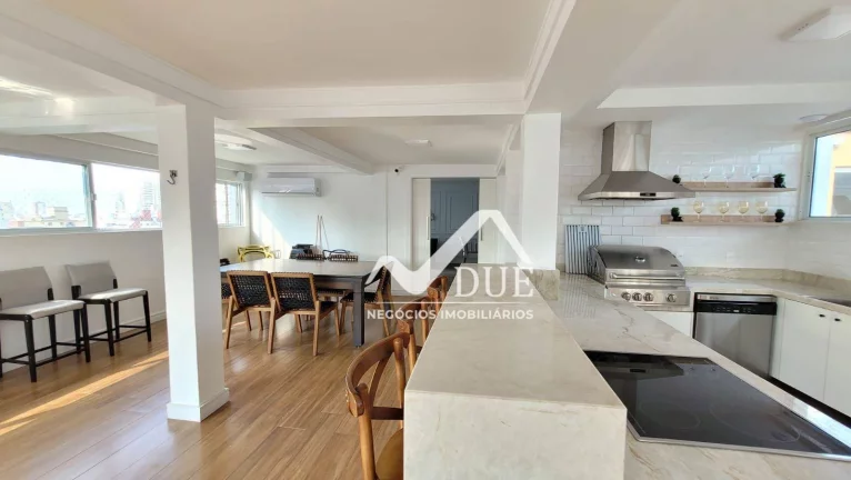 Imagem Cobertura com 3 dormitórios à venda, 322 m² por R$ 2.200.000,00 - Pompéia - Santos/SP