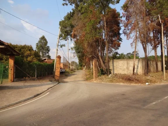 Excelente área urbana com leve declive.Dimensões 5.540,46 á 150 metros da Avenida Pompéia, Estud...