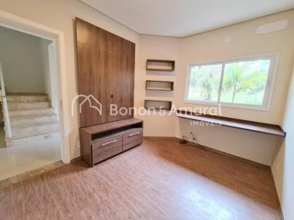 Imagem Casa à venda no condomínio Swiss Park. 3 quartos e 3 suítes, 220m²