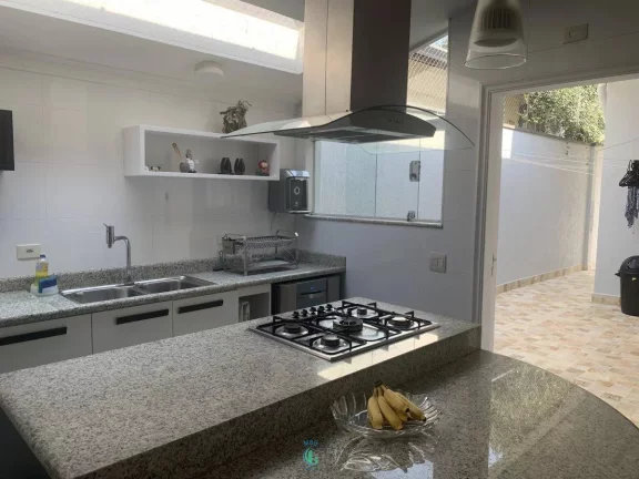 Imagem Casa com 5 quartos, 248m2, à venda em São Paulo, Chácara Monte Alegre